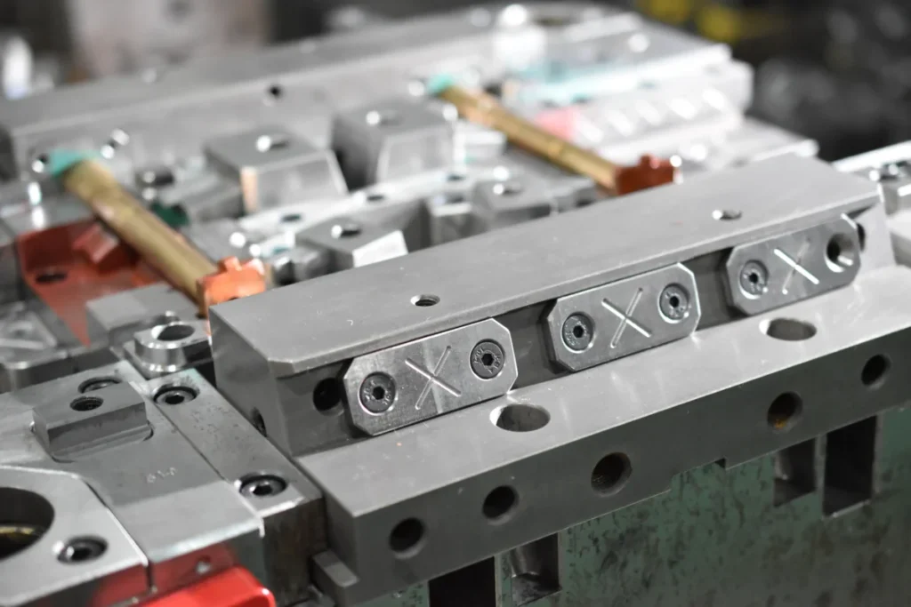 Injection Mold With slider