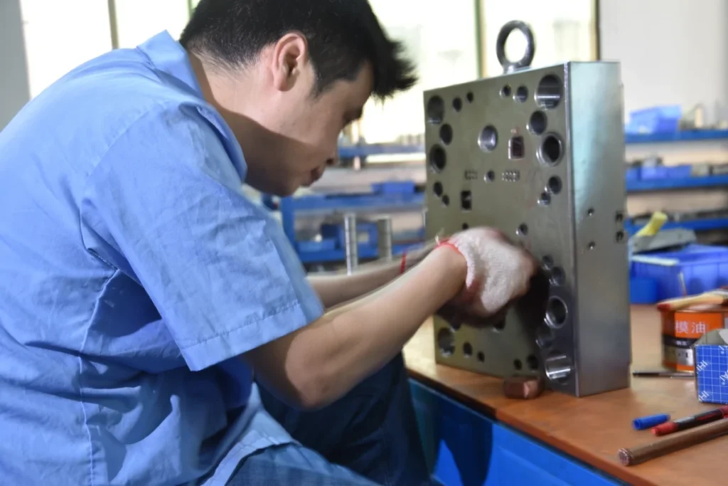 How a Fast Injection Molding Supplier Accelerates Product Development and Manufacturing Success?